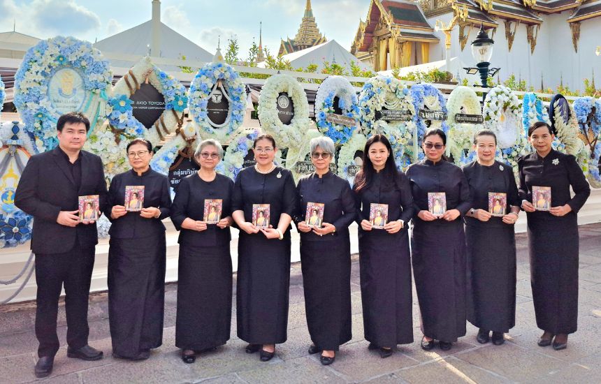 โรงพยาบาลนครธนร่วมถวายสักการะพระบรมศพสมเด็จพระนางเจ้าสิริกิติ์ พระบรมราชินีนาถ พระบรมราชชนนีพันปีหลวง